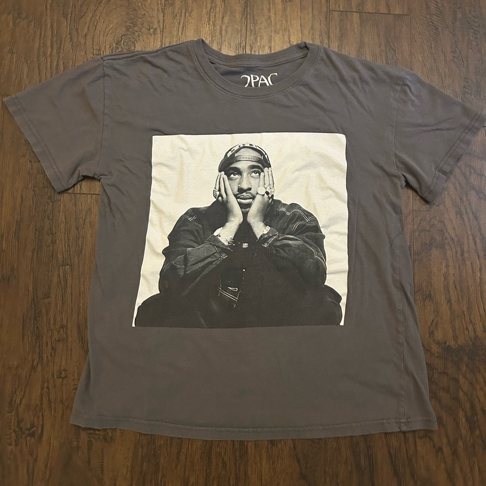 2Pac Gray Grey Graphic T-Shirt Size Medium